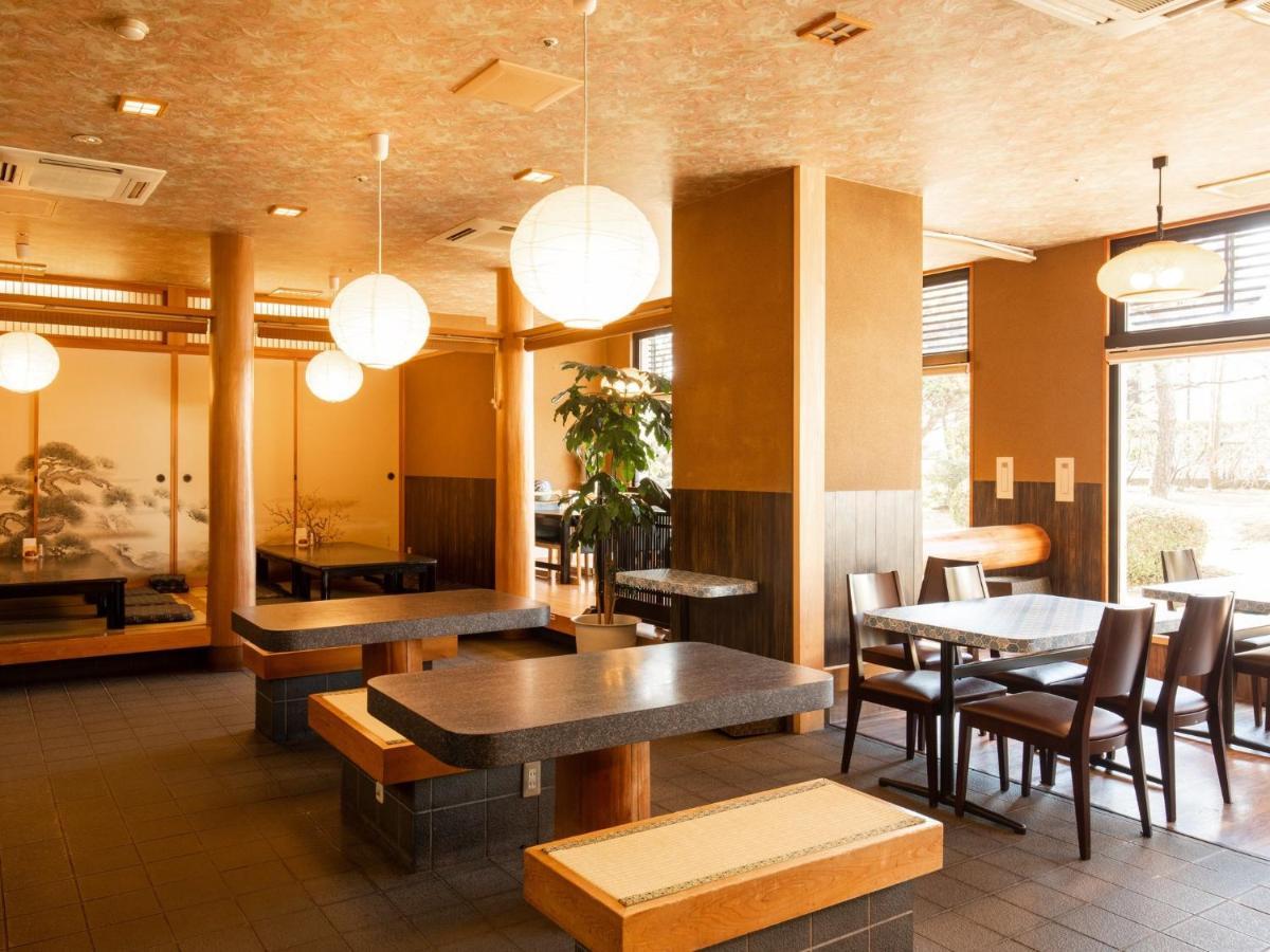 Hotel Castle Inn איסה מראה חיצוני תמונה